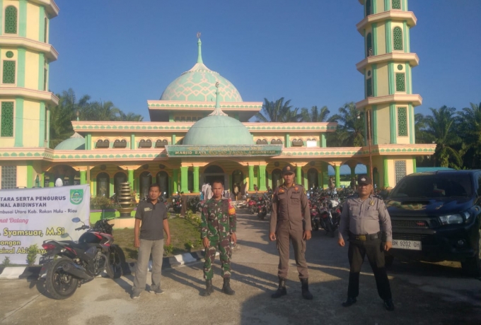 Babinsa Kelurahan Rantau Kasai Laksanakan Pengamanan Sholat Idul Adha di Masiid