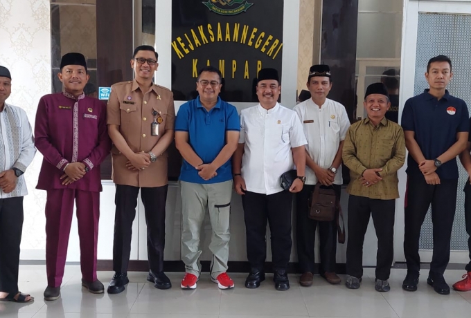 Kajari Kampar Sambut Hangat Kedatangan Pengurus Dewan Dakwah Kampar