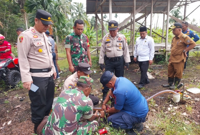 Babinsa Koramil 15/Kk bersama Bhabinkamtibmas Gelar Patroli dan Sosialisasi Cegah Karhutla