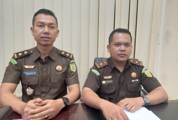 Kasus Korupsi Dana BOK, Kejari Kampar Terima Uang Pengganti Dari Terdakwa Devi Amalia 