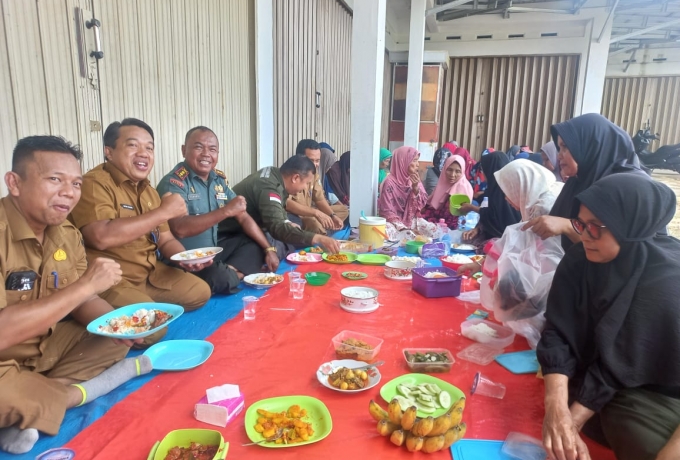 Danramil 01/Bkn Letkol inf Har H Yuhardi Hadiri Rembuk Petani Persiapan Musim Tanam di Desa Binuang