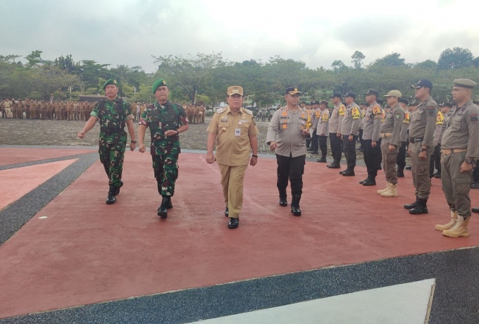 Gelar Apel Tiga Pilar, Dandim 0313/Kpr Bersama Bupati Rohul Kuatkan Pengamanan Jelang Pemilu