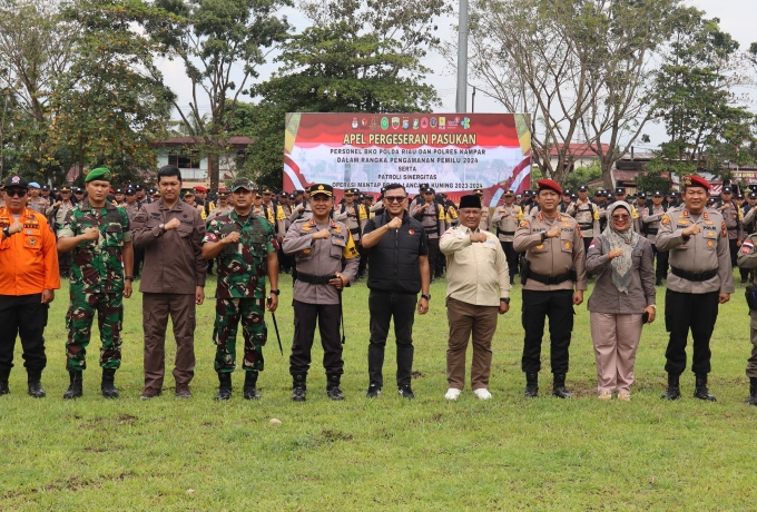 Dandim 0313/Kpr ikut Melepas 480 Personel Tni/Polri dalam Apel Serpas BKO Pam TPS Pemilu Tahun 2024