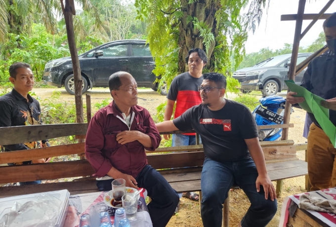 Anggota Unit Intel Kodim 0313/Kpr Bantu Kejaksaan agung RI Tangkap DPO Kasus Tipikor PT Pertamina