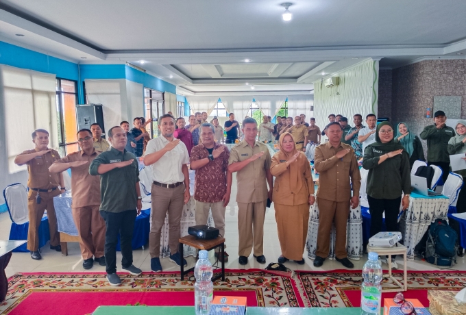 Pj Bupati Kampar Buka FGD Pemberdayaan dan Penguatan Petani Kelapa Sawit Swadaya Berkelanjutan