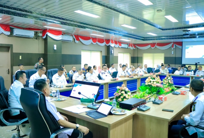 Percepatan Realisasi Fisik  dan Keuangan, Pj Bupati Kampar Pimpin Rapat Evaluasi Bersama Kepala OPD 