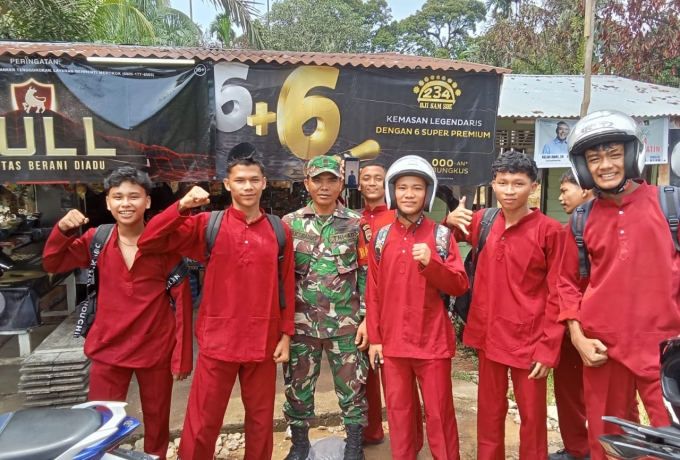Agar Terhindar Dari Pergaulan Bebas dan Kenakalan Babinsa Komsos dengan Pemudan dan Pelajar