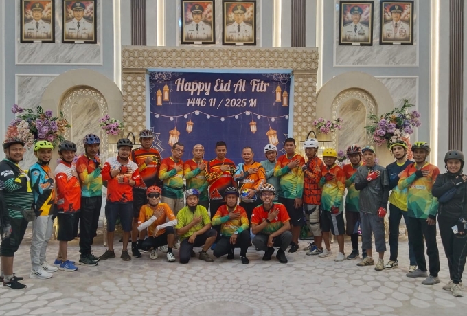 Bupati Kampar Ahmad Yuzar, MT Bersepeda Bersama KOSEKA, Ajak Masyarakat Hidup Sehat