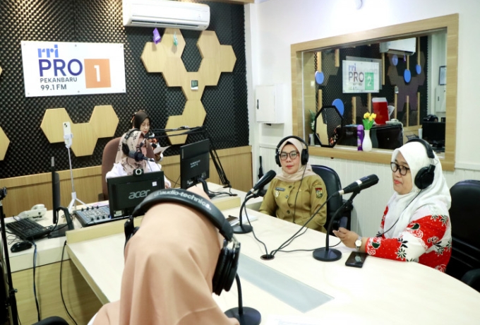 Sempena Hari Kartini, Wakil Bupati Kampar di Daulat Menjadi Pembicara Pada dialog Interaktif