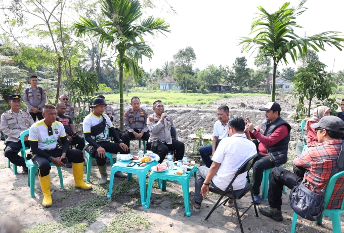 Polda Riau Silaturahmi Bersama Wartawan, Dukung Upaya Pelestarian Lingkungan Melalui Penghijauan 