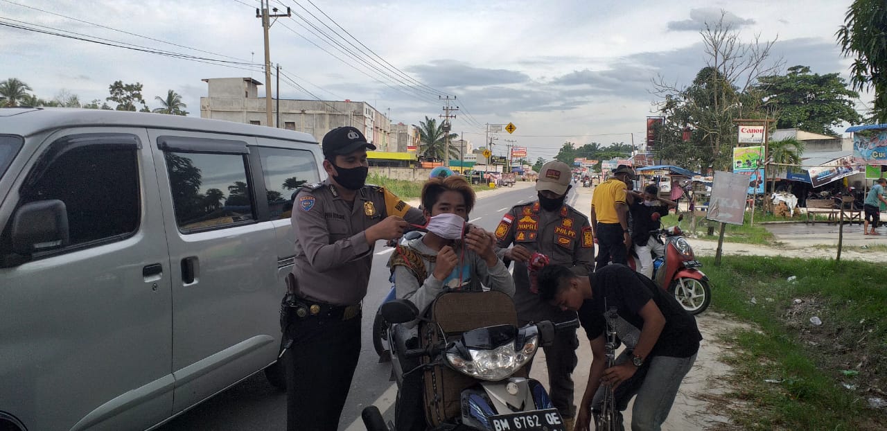 Tim Justisi Gabungan Kecamatan Tapung Kawal Pelaksanaan PSBM di Desa Karya Indah