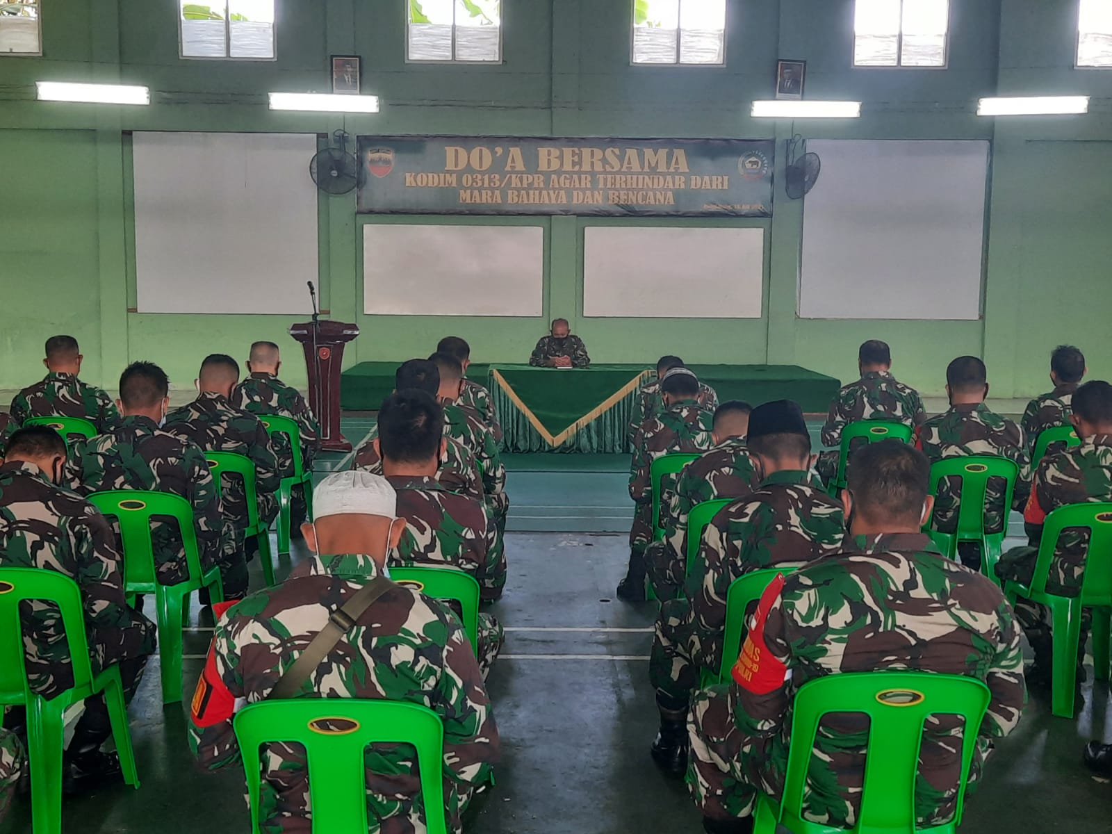 Kodim 0313/KPR Gelar Doa Bersama Aula Makodim 
