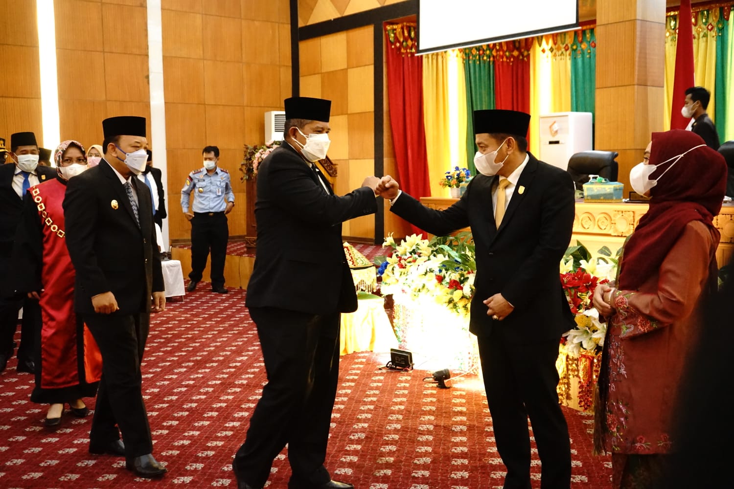 Pelantikan Ketua DPRD Siak, Bupati Alfedri Ajak Seluruh Komponen Bersinergi Bangun kabupaten Siak