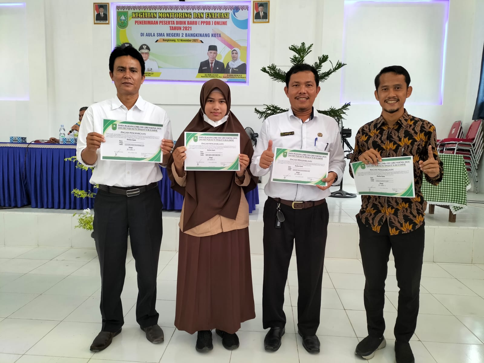SMA N 1 Bangkinang Kota Raih Juara Umum Perlombaan HGN di HUT PGRI Ke 76 Tingkat Kampar