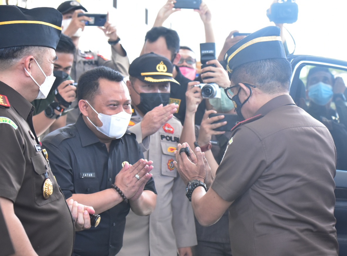 Bupati Kampar Dampingi Wakil Jaksa Agung RI Kunker Ke Kampar