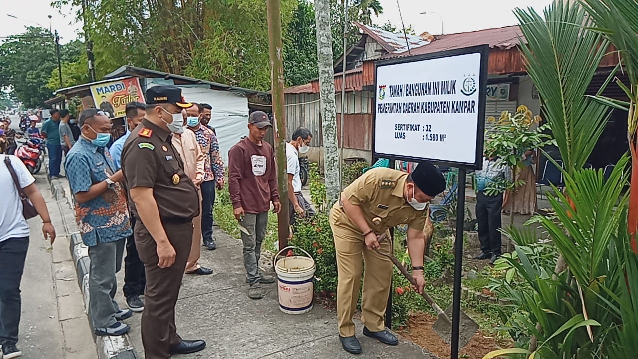 Kejari Kampar Selamatkan Aset Pemda Berupa Dua Bidang Tanah, Ditaksir Milyaran Rupiah