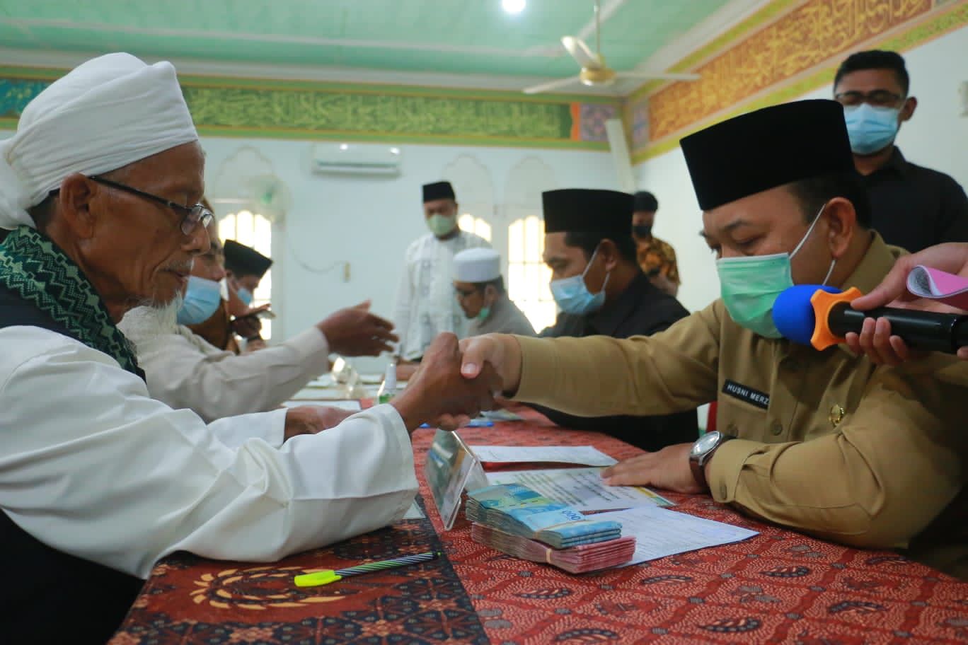 Gemar Zakat Ke IX Kecamatan Sungai Apit, Husni Merza Berharap Motivasi Berzakat Masyarakat Meningkat