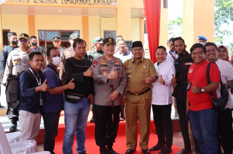 Bersama Forkopimda Ketua DPRD Siak Sambut Kedatangan Kapolda Riau