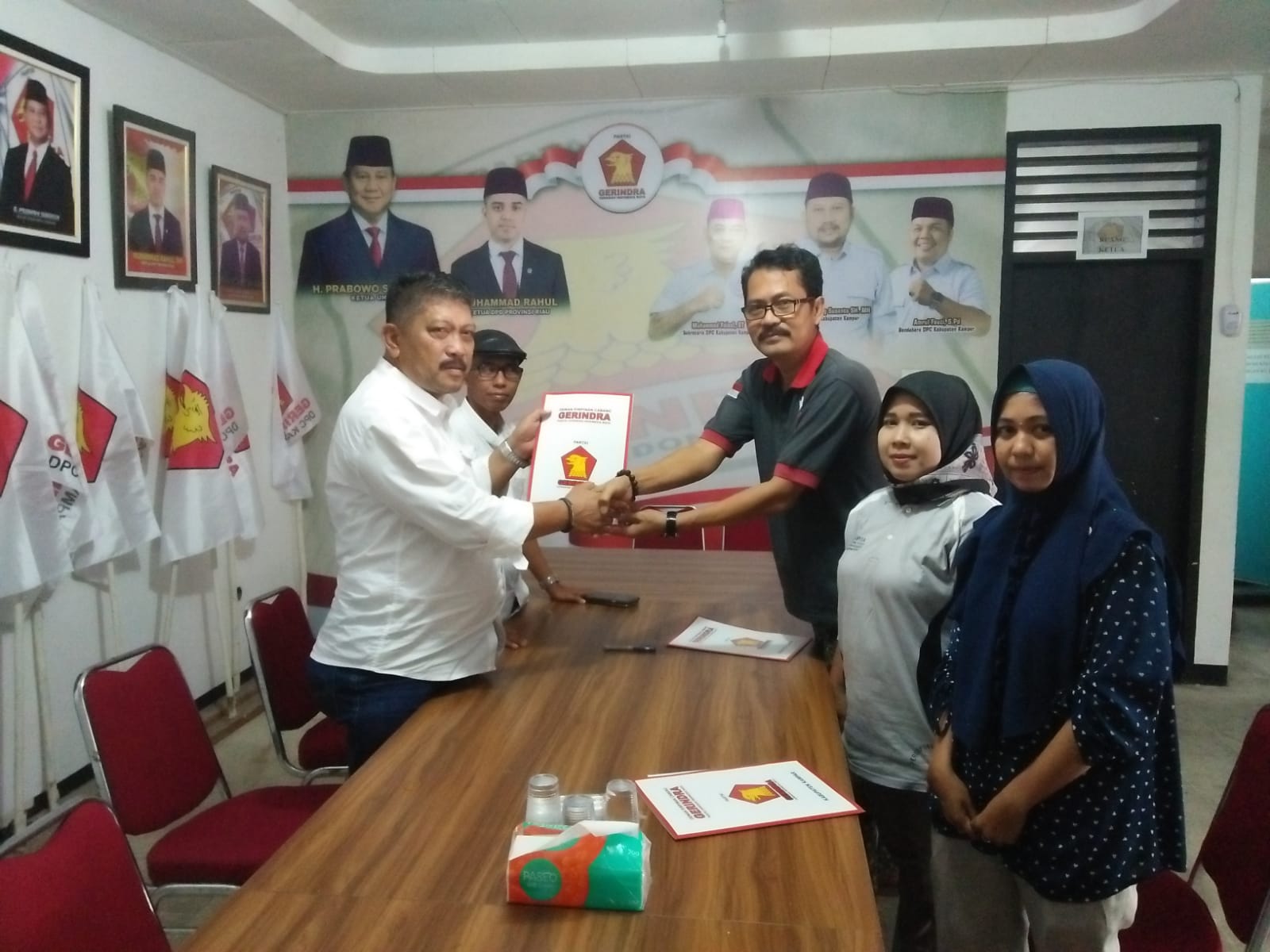2 Bacaleg Partai Gerindra Kabupaten Kampar, Resmi Mendaftarkan Diri