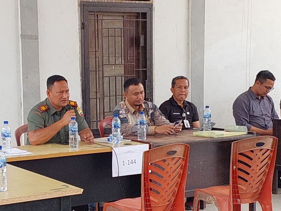 Danramil 10 Kunto Darussalam Kodim 0313/KPR Hadiri Penyerahan Ganti Rugi Tanah Untuk Masyarakat