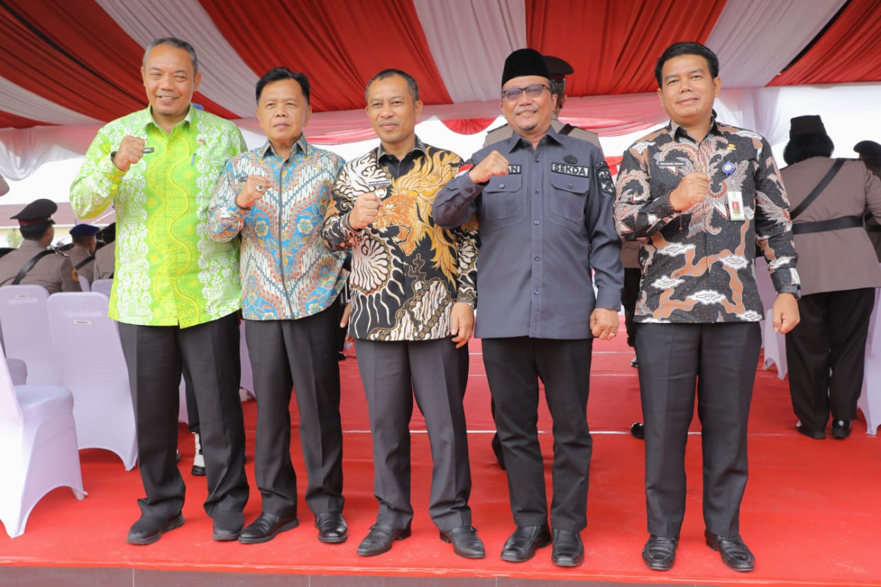 Sekda Siak Ucapkan Selamat Kepada Bintara Polri yang Telah Berhasil Menyelesaikan Pendidikan 