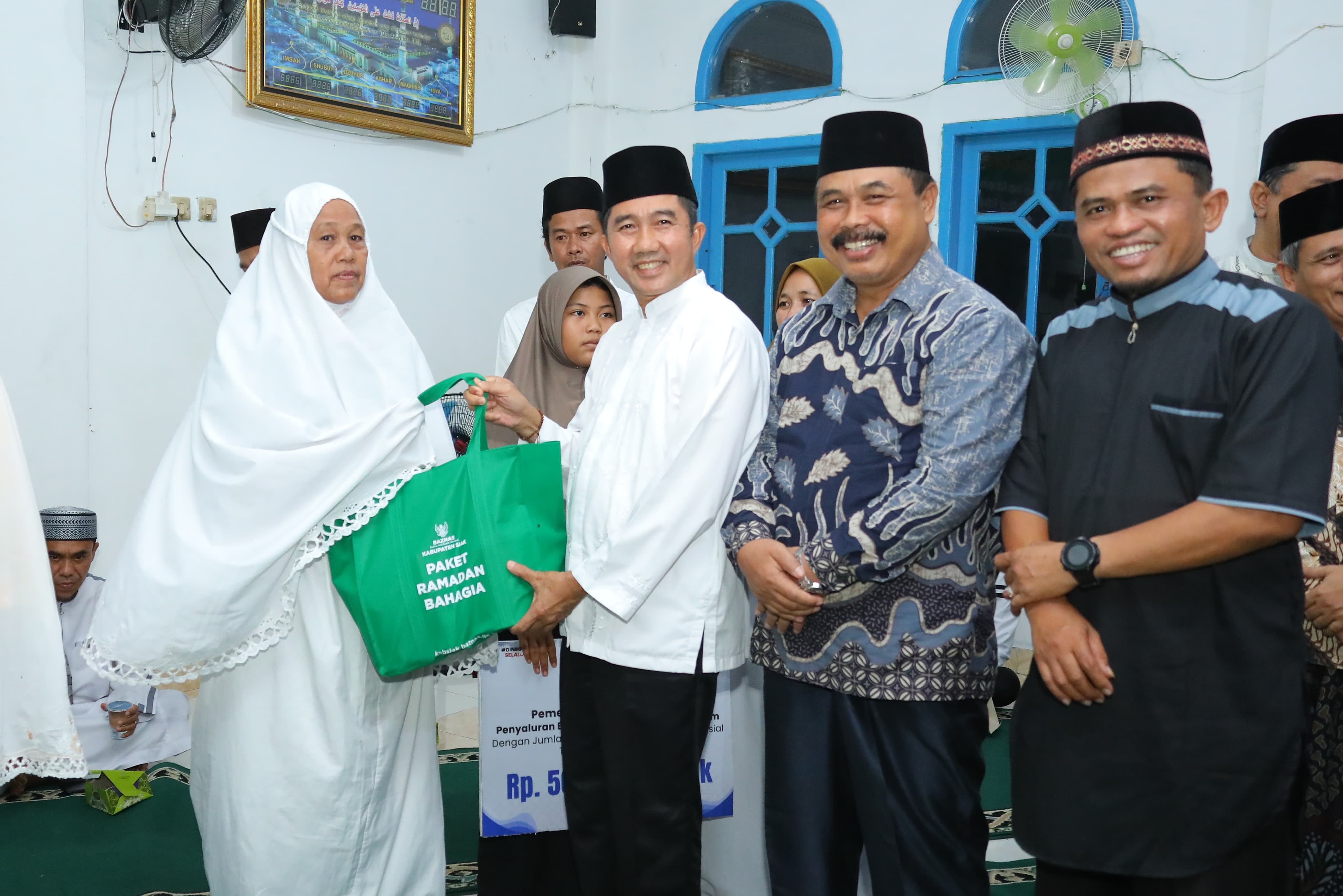 Safari Ramadan di Minas Barat, Plh Sekda Ajak Perbanyak Bantu Masyarakat yang Membutuhkan