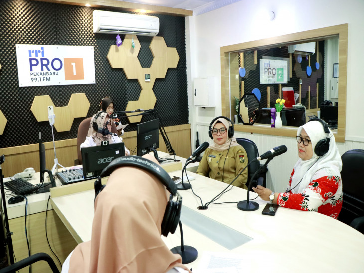 Sempena Hari Kartini, Wakil Bupati Kampar di Daulat Menjadi Pembicara Pada dialog Interaktif