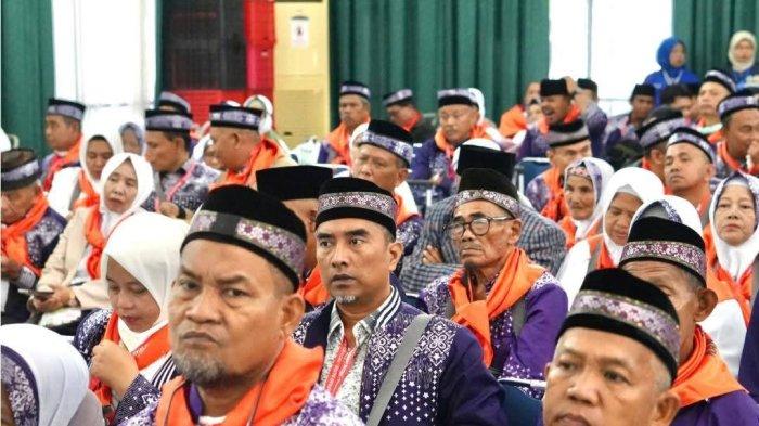 Ketua DPRD Kampar Tiba di Madinah, Tunaikan Ibadah Haji Bersama 4 Anggota DPRD Kampar