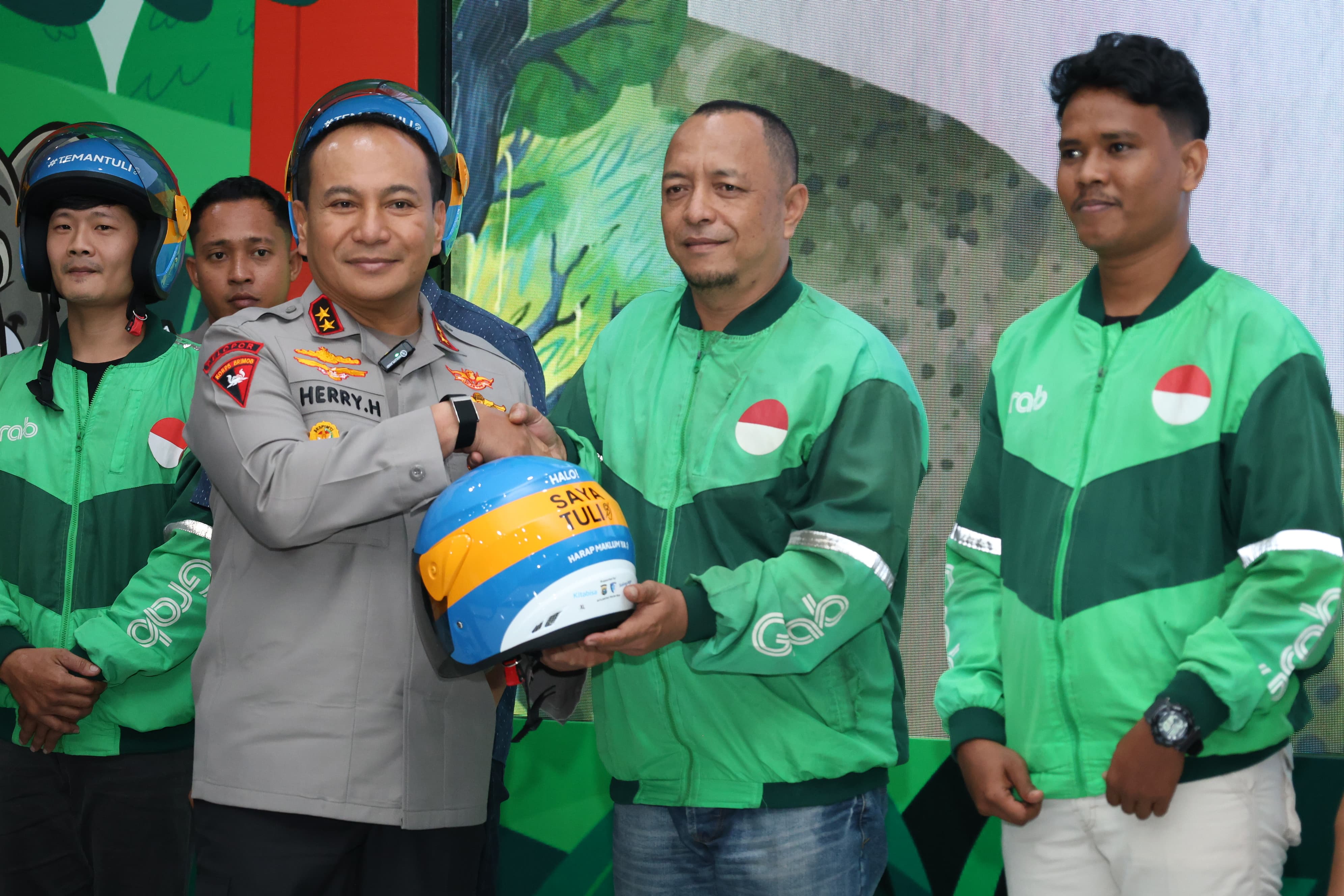 Polda Riau Berkolaborasi Dengan PT. HK Untuk Menjaga Keselamatan Masyarkat di Jalan Tol