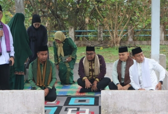 Dandim 0313/Kpr Hadiri Tradisi Ziarah Makam, Ayi Ayo Onam di Bangkinang Seberang, Perkuat Tali Silat
